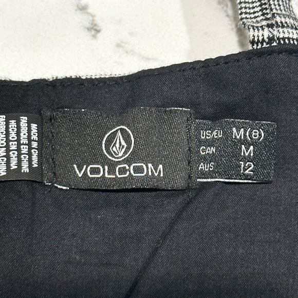 🔥NEW Volcom Dress - Picture 4 of 5